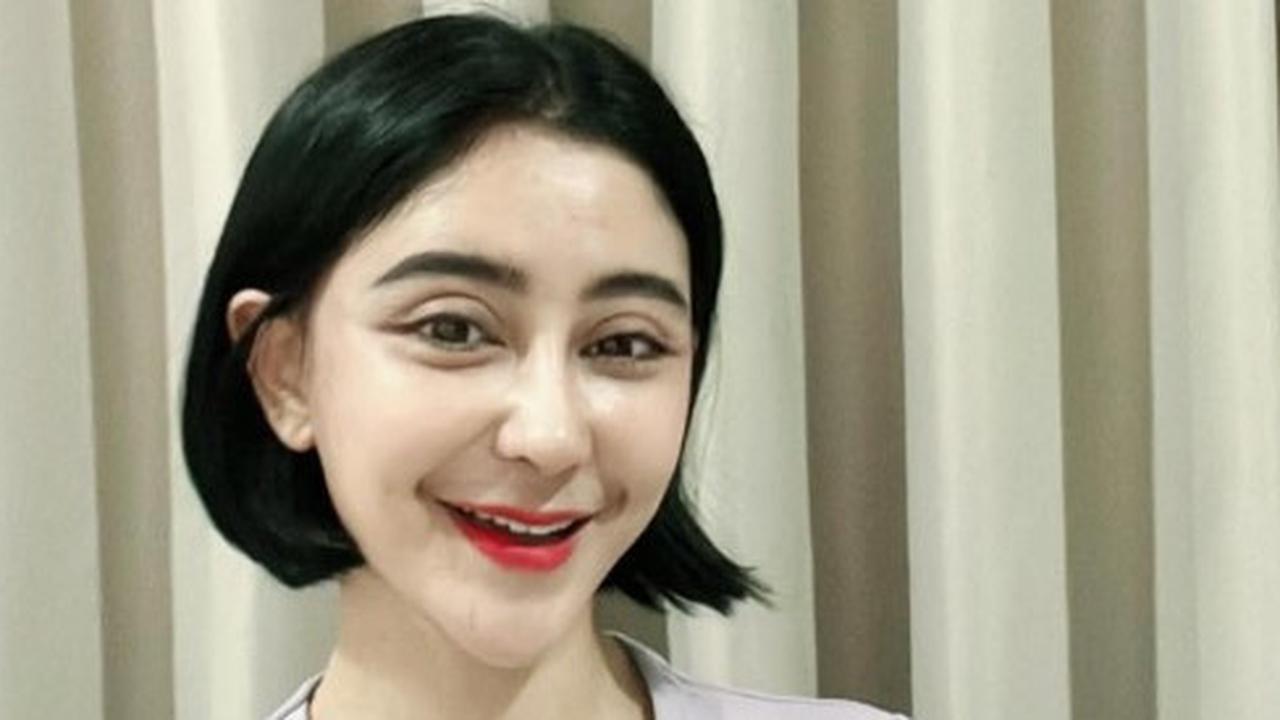 Potret Terbaru Uut Permatasari Makin Cantik Bak Barbie Usai Oplas di Korea, Manglingi Kayak ABG Lagi