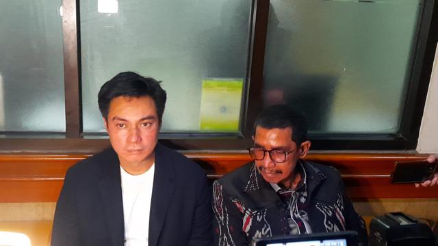 Baim Wong di Pengadilan Agama Jakarta Selatan, Rabu (20/11/2024).