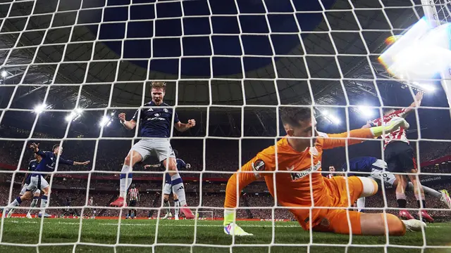 Foto: Garangnya Penampilan MU di Kandang Athletic Bilbao dalam Laga Leg 1 Semifinal Liga Europa
