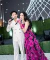 Lyodra dan Randy Martin baru saja duet bareng di sebuah acara. Membuktikan hubungan mereka semakin langgeng dan harmonis sebagai pasangan kekasih. [@randymartinnn]