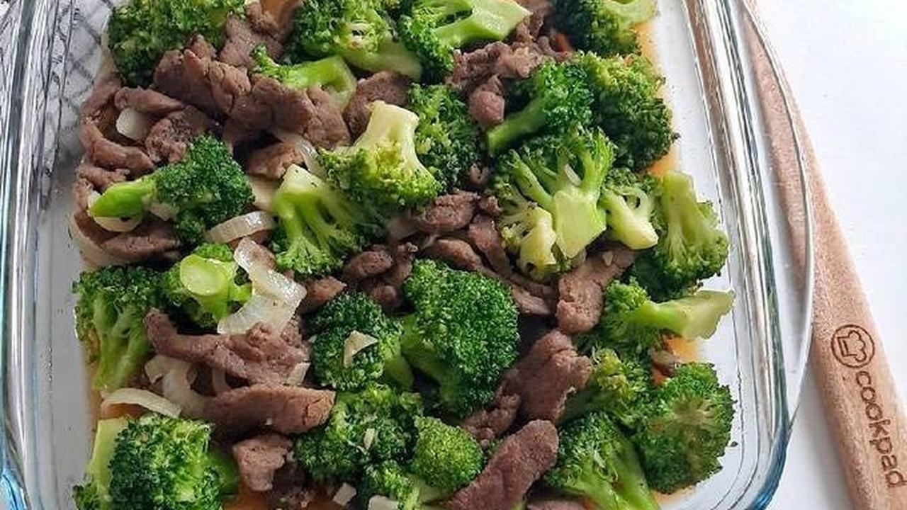 7. Cah Daging Sapi dan Brokoli