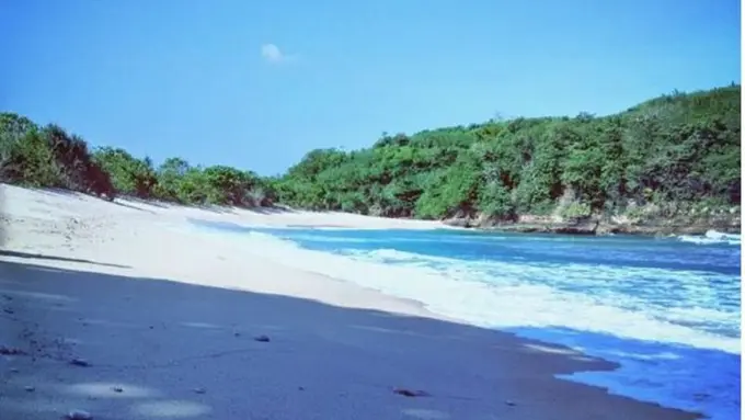 [Bintang] Pantai Banteng