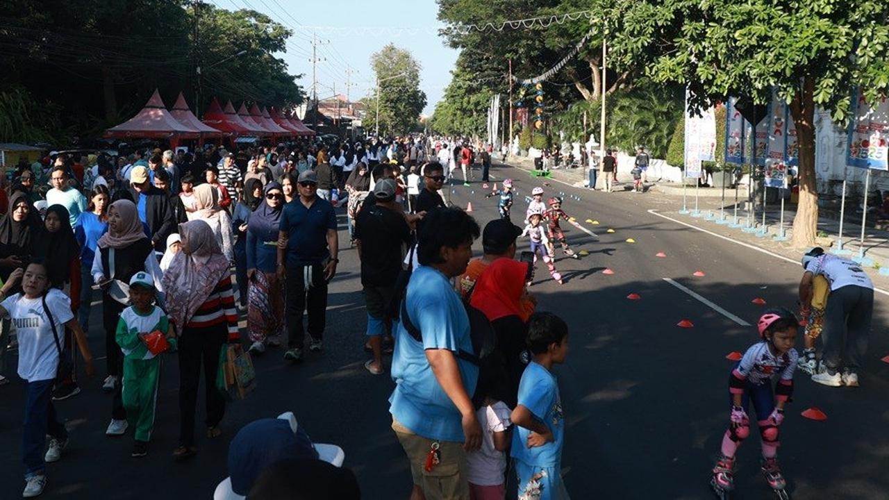 CFD Kembali di Jalan A. Yani, Warga Banyuwangi Bisa Healing Sambil Urus KTP