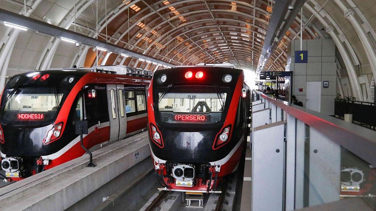 Menurut Jokowi, gangguan tersebut adalah pembelajaran dalam pengoperasian sistem kereta cepat, sama seperti yang pernah dialami oleh negara maju seperti Prancis dan Jepang.