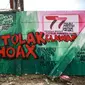 Mural bertema hoax di Jalan Margonda Raya, Depok, Jawa Barat, Sabtu (17/6/2023). (ANTARA FOTO/Asprilla Dwi Adha)