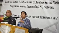 Peneliti dari Lingkaran survei Indonesia Adjie Alfaraby (kanan) (Antara)