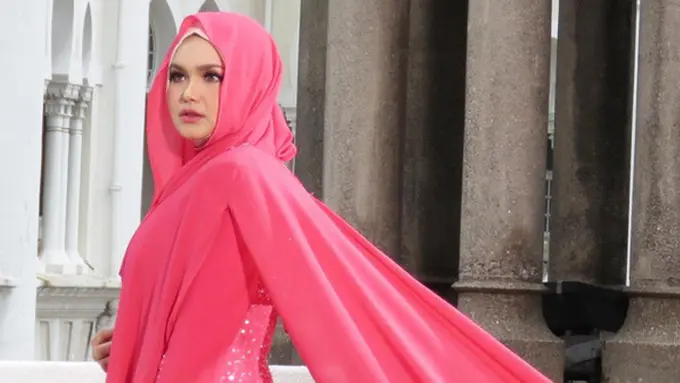 [Bintang] Siti Nurhaliza