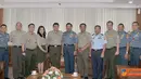 Citizen6, Jakarta: Panglima TNI menerima kunjungan Pengurus Pusat Gerakan Muda Forum Komunikasi Putra Putri Purnawirawan dan Putra Putri TNI-Polri (PP GM FKPPI) di Mabes TNI Cilangkap, Jakarta Timur, Jumat (8/4). (Pengirim: Badar)