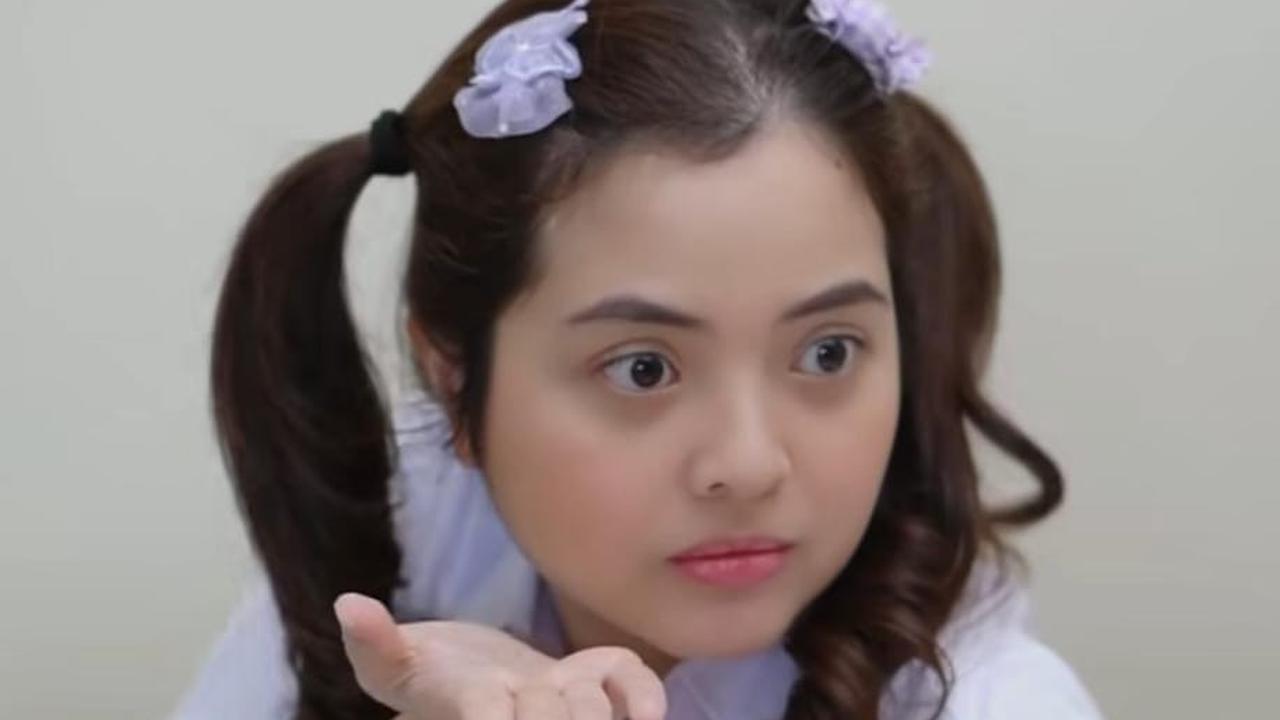 7 Potret Tasya Kamila Bikin Konten Jadi Anak Sekolahan, Masih Cocok Pakai Seragam SD