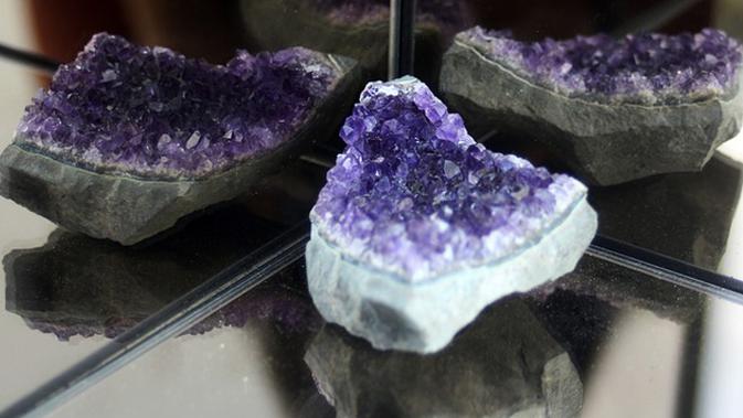 3 Jenis Batu Kecubung Yang Paling Banyak Diburu Kolektor Citizen6 Liputan6 Com