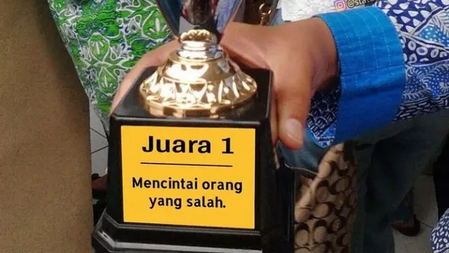 6 Potret Juara 1 Perlombaan Kategori Percintaan Ini Kocak, Bikin Senyum Tipis