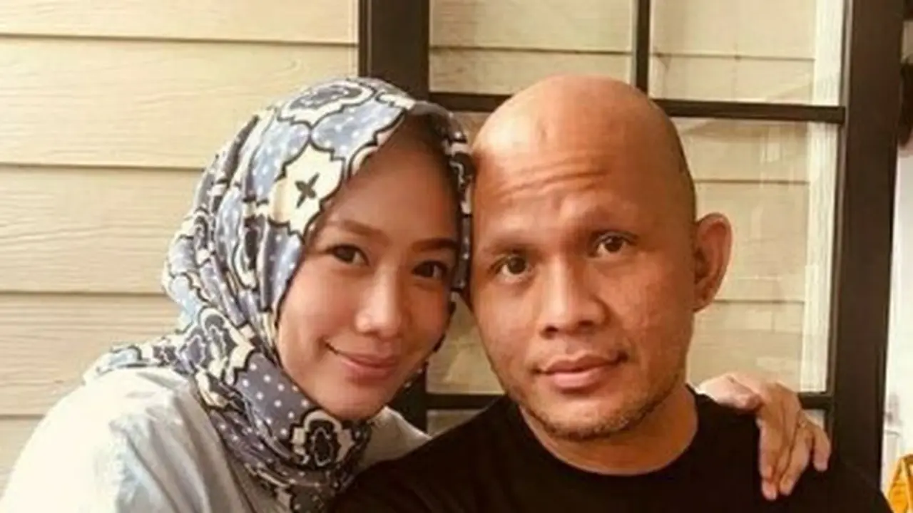 6 Potret Harry Pantja dan Istri, Setia Mendampingi Selama Perawatan Stroke