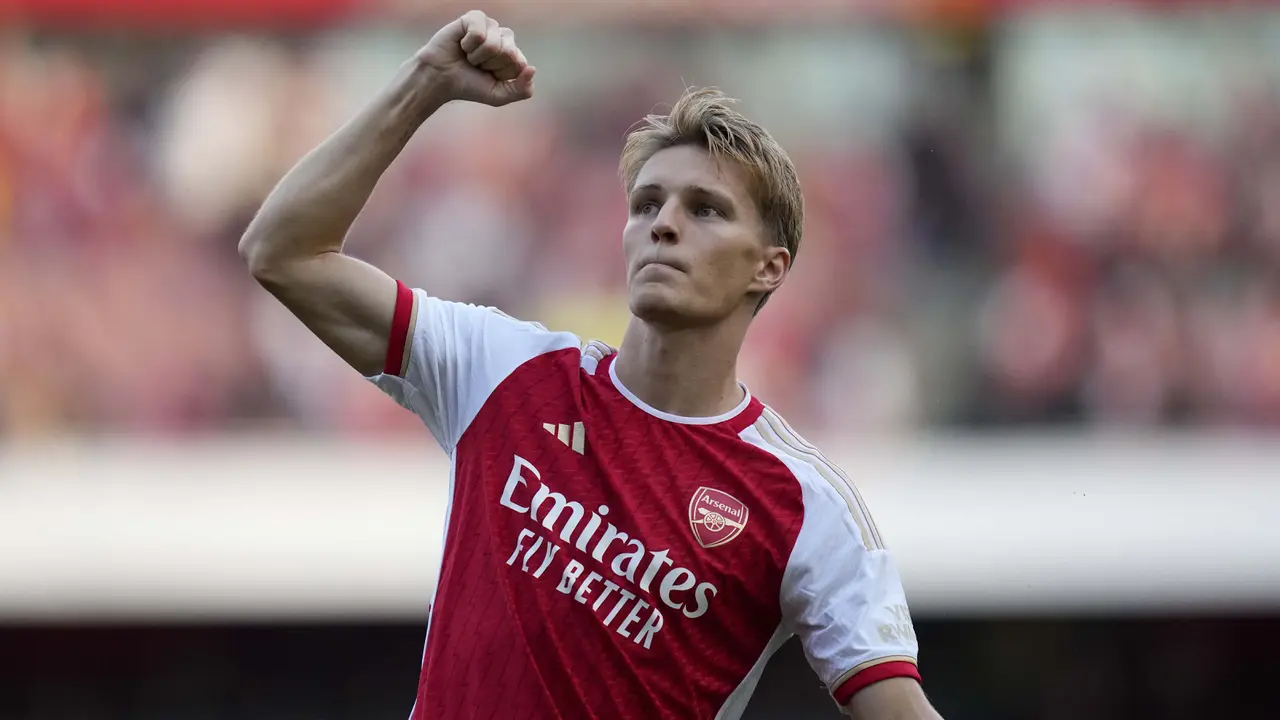 Foto: Dar Der Dor, Tiga Gol Arsenal Sukses Permalukan MU di Liga Inggris