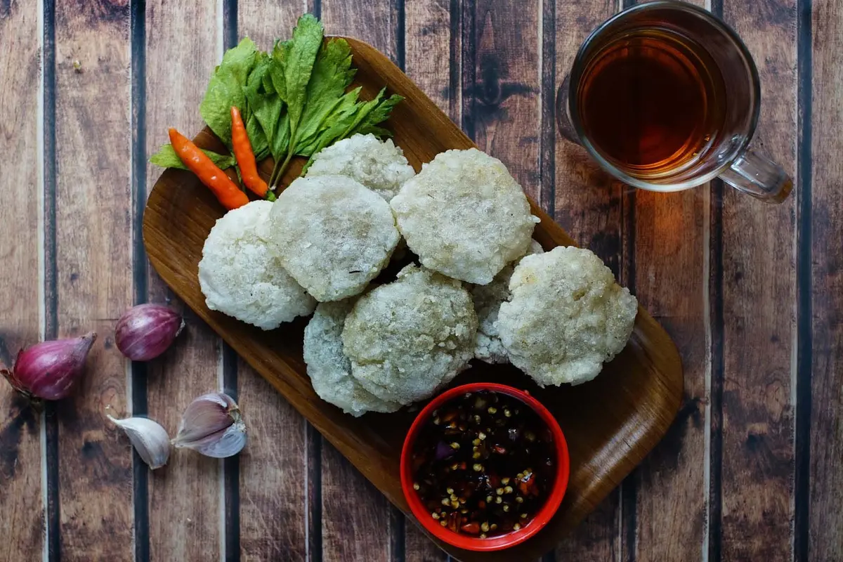 [Fimela] Cireng Bumbu Rujak