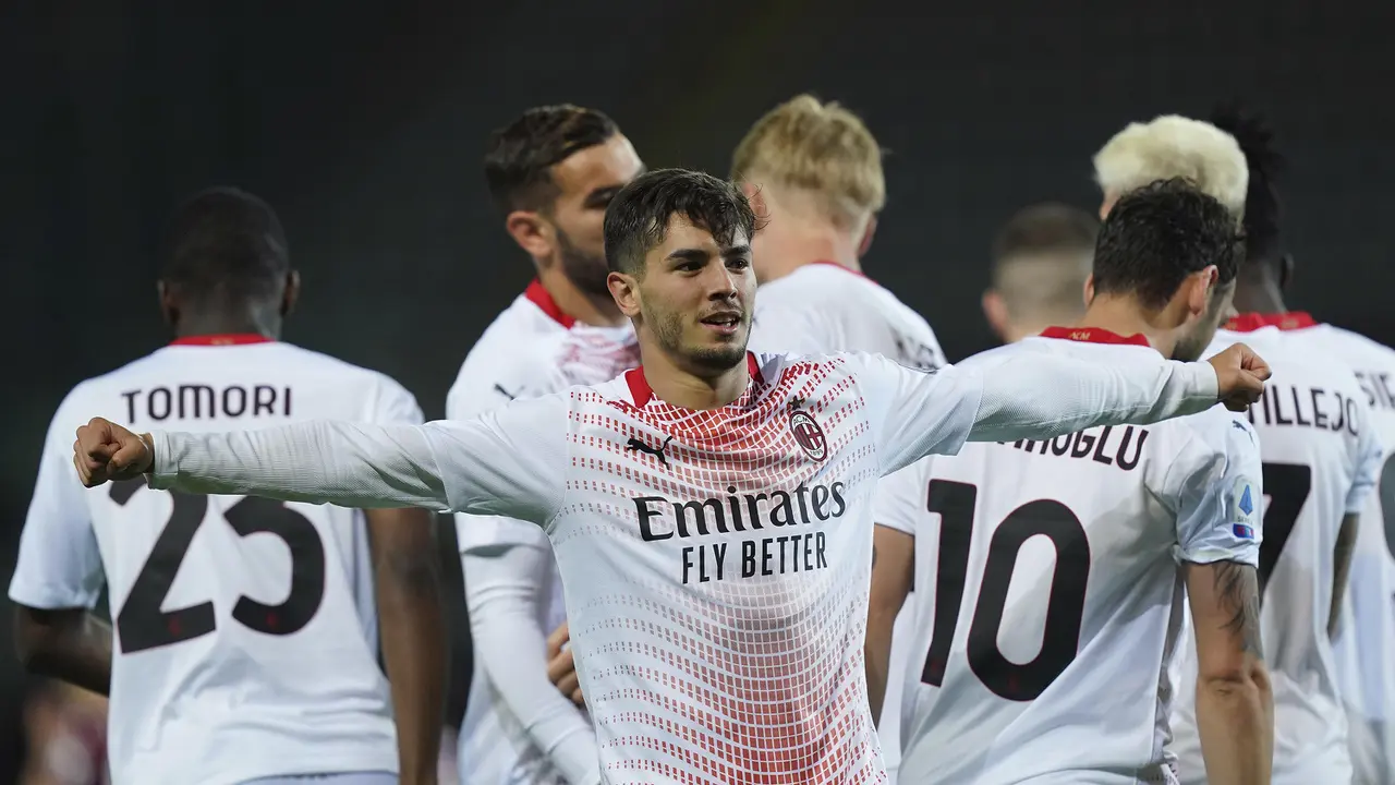 FOTO: Ante Rebic Cetak Hattrick, Satu Kemenangan Lagi AC Milan Amankan Tiket ke Liga Champions - Brahim Diaz