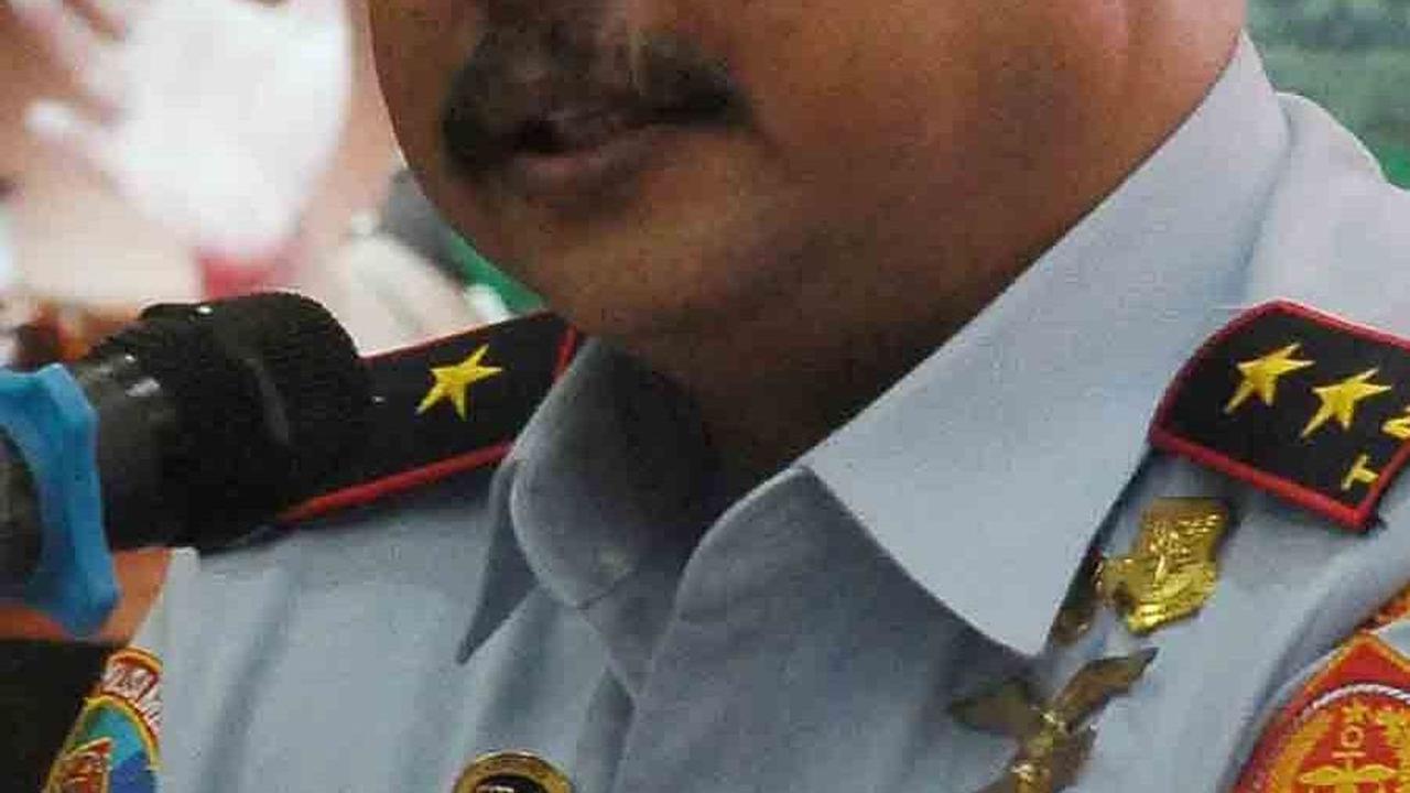 FOTO: TNI Blak-blakan Arogansi Mayor Dedi Geruduk Polres Medan untuk Pamer Kekuatan