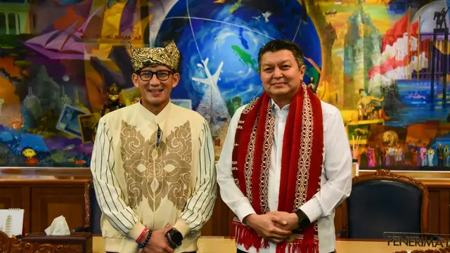Kepala BNPT Komjen Pol Rycko Amelza Dahniel beraudensi dengan Menteri Pariwisata dan Ekonomi Kreatif (Menparekraf) Sandiaga Uno guna menjalani komitmen penuhi standar pengamanan di sektor pariwisata.