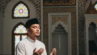 Bacaan Sholawat Qiyam Lengkap, Makna dan Hikmahnya