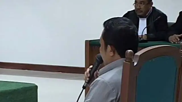 Mantan Bupati Amran Divonis 7,5 Tahun Penjara