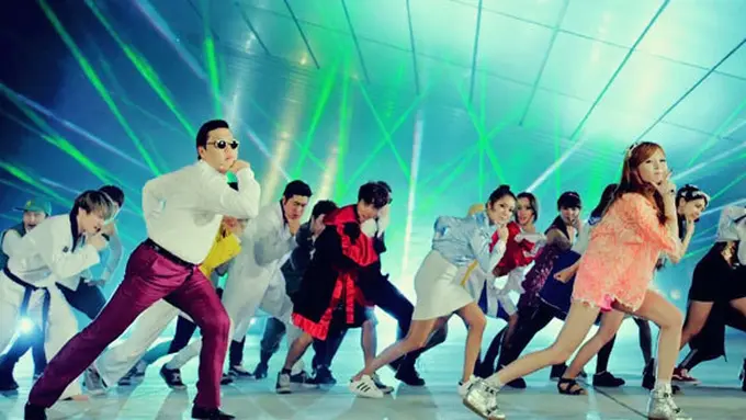 (c) MV Gangnam Style