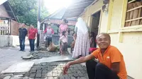 Waluyo, warga Panembahan, Yogyakarta, yang dikabarkan meninggal dan dikuburkan oleh keluarga pada Mei tahun lalu, muncul kembali. (Liputan6.com/Fathi Mahmud)