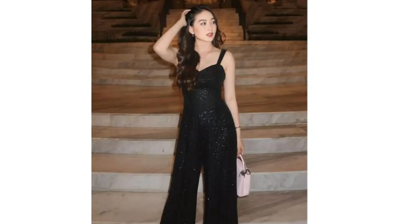 Gaya Kondangan Mewah Natasha Wilona (Foto: Instagram @natashawilona12)