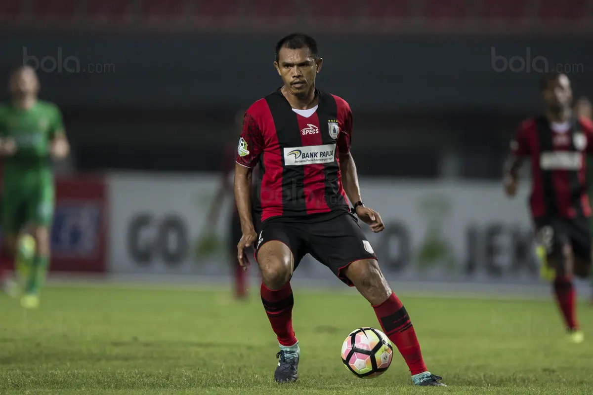 Ricardo Salampessy