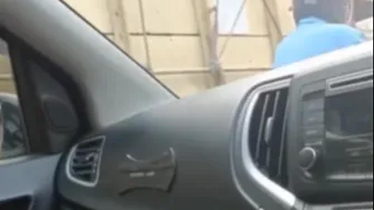 Korban Tak Punya Uang Receh