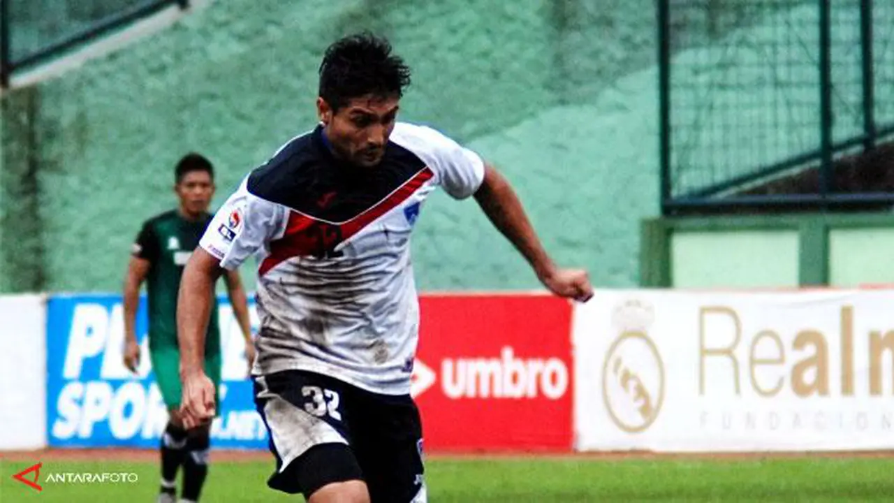 Gaston Castano