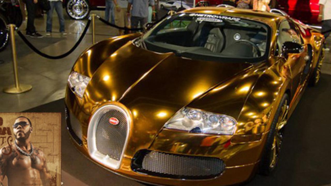 Bugatti Veyron Gold (worldcarfans.co)