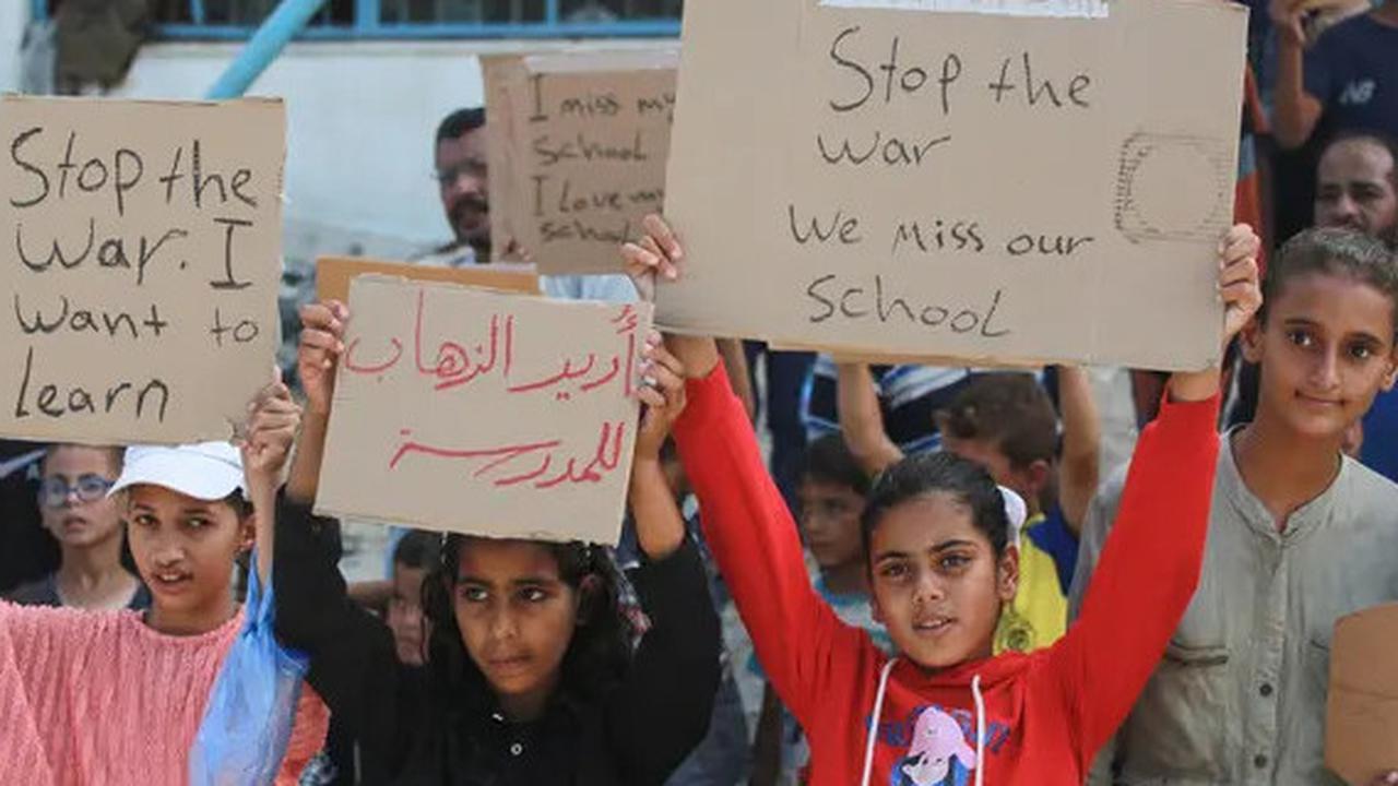 Dibesarkan oleh Doktrin Zionis, Wanita Yahudi Pro Palestina ini Kini Sadar Israel Negara Rasis & Teroris