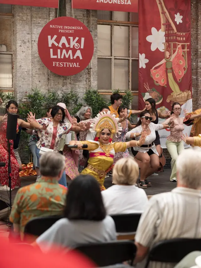 Kaki Lima Festival Kenalkan Cara Berkain hingga Mi Instan Indonesia ke Warga Belgia