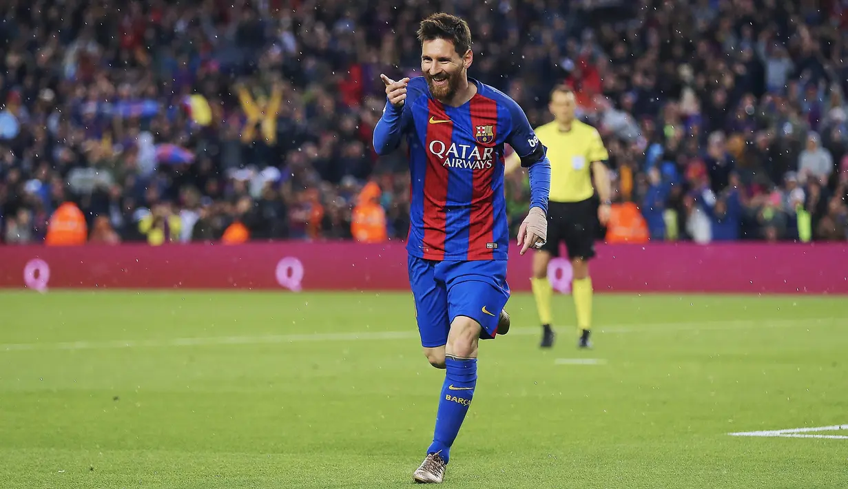 1. Lionel Messi (Argentina) - Barcelona. (EPA/Alejandro Garcia)