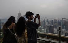 Kuala Lumpur Diselimuti Kabut Asap dari Kalimantan