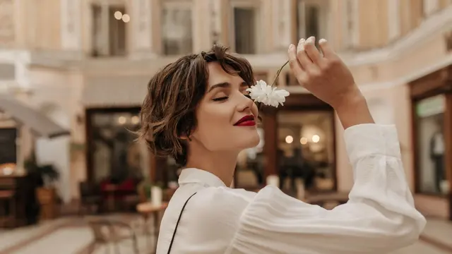 7 Aroma Parfum yang Bikin Penampilan Lebih Dewasa (photo by freepik)