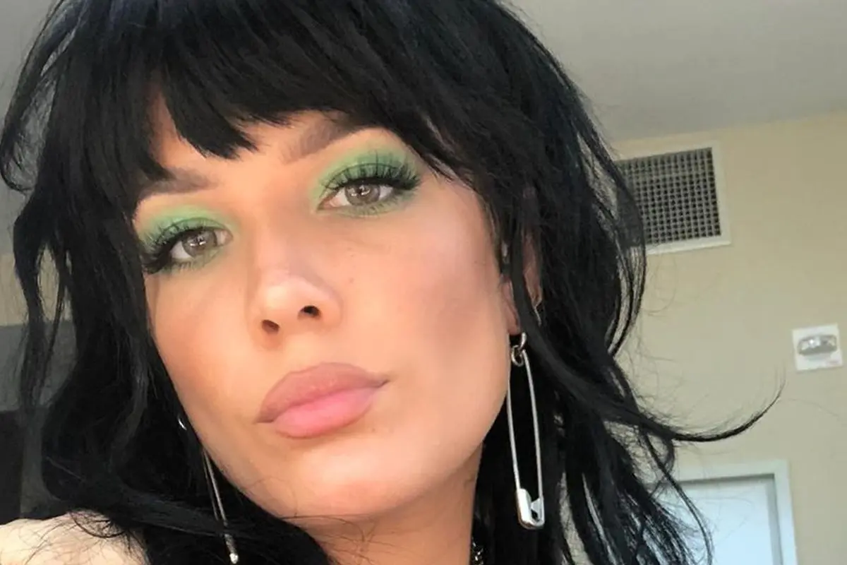 Halsey/Instagram