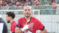 Youssef Ezzejjari merayakan gol Madura United ke gawang Borneo FC pada pekan 32 BRI Liga 1 2024/2025 di Stadion Gelora Bangkalan, Sabtu (10/5/2025) sore WIB.