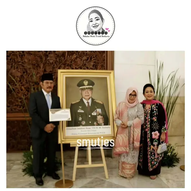 6 Potret Busana Anak Soeharto saat Terima Anugerah Gelar Pahlawan Nasional Sang Ayah
