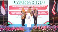 Menteri Desa, Pembangunan Daerah Tertinggal dan Transmigrasi (Mendes PDTT), Abdul Halim Iskandar memberikan penghargaan kepada Pemprov Jawa Timur dan sejumlah Pemkab atas percepatan pembangunan desa. (Ist)
