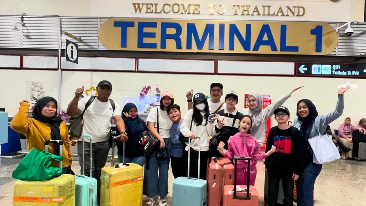 7 Potret Pasha Ungu Liburan Bareng Adelia Wilhelmina, Ajak Juga Shakiena dan Nasha 2 Anak Remajanya