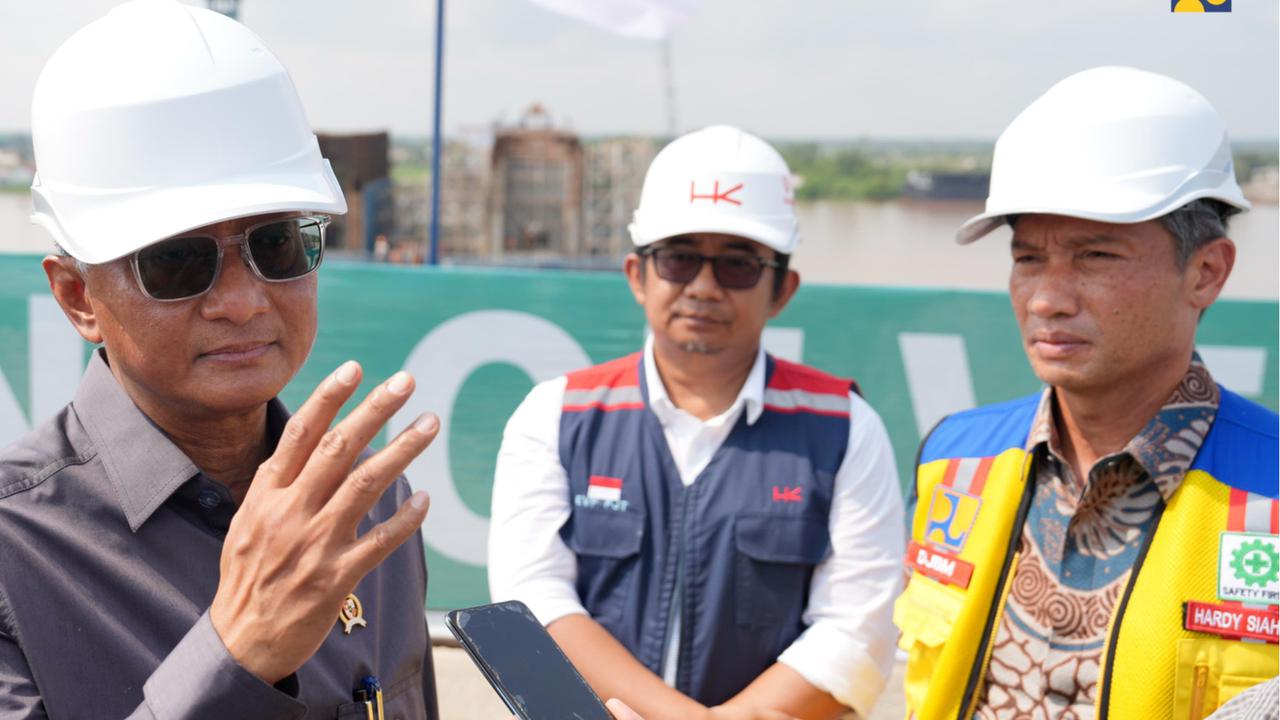 Tinjau Jalan Tol Palembang–Betung, Menteri Dody Targetkan Fungsional untuk Mudik Lebaran 2026