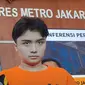 Leon Dozan akhirnya pakai baju oranye dan ditetapkan sebagai tersangka kasus kekerasan terhadap Rinoa Aurora. Polisi menyebut terjadi 2 kali kekerasan. (Foto: Dok. YouTube Intens Investigasi)