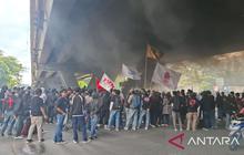 Aksi Hardiknas Makassar Berlangsung Kondusif, Mahasiswa Soroti Komersialisasi Pendidikan