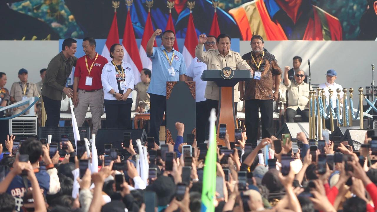 Seskab Teddy Bikin Riuh Massa Buruh di Monas, Presiden Prabowo: Eh Gue Presidennya, Bukan Dia