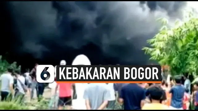 VIDEO: Kebakaran Tempat Penampungan Limbah Pabrik Fiber
