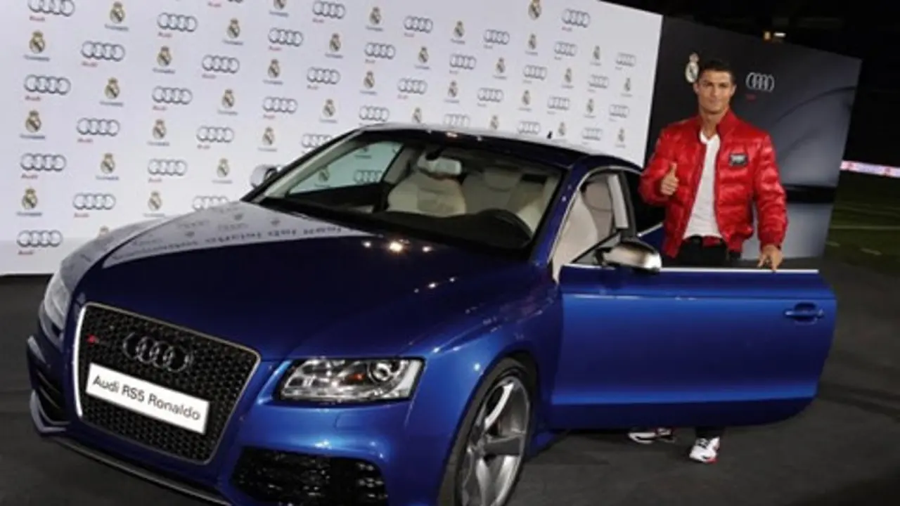 Koleksi Mobil Mewah Bukti Glamornya Kehidupan Cristiano Ronaldo