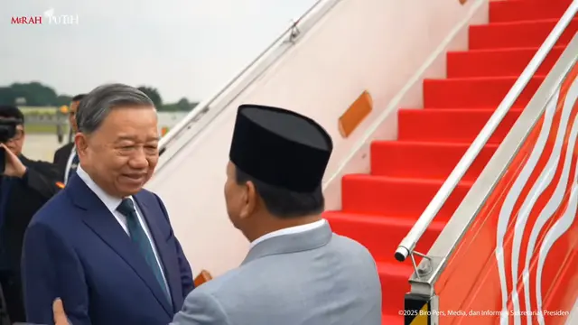 Presiden Prabowo Subianto melepas kepulangan Sekretaris Jenderal (Sekjen) Partai Komunis Vietnam, To Lam di Lanud Halim Perdanakusuma Jakarta, Selasa (11/3/2025) (Youtube Setpres)