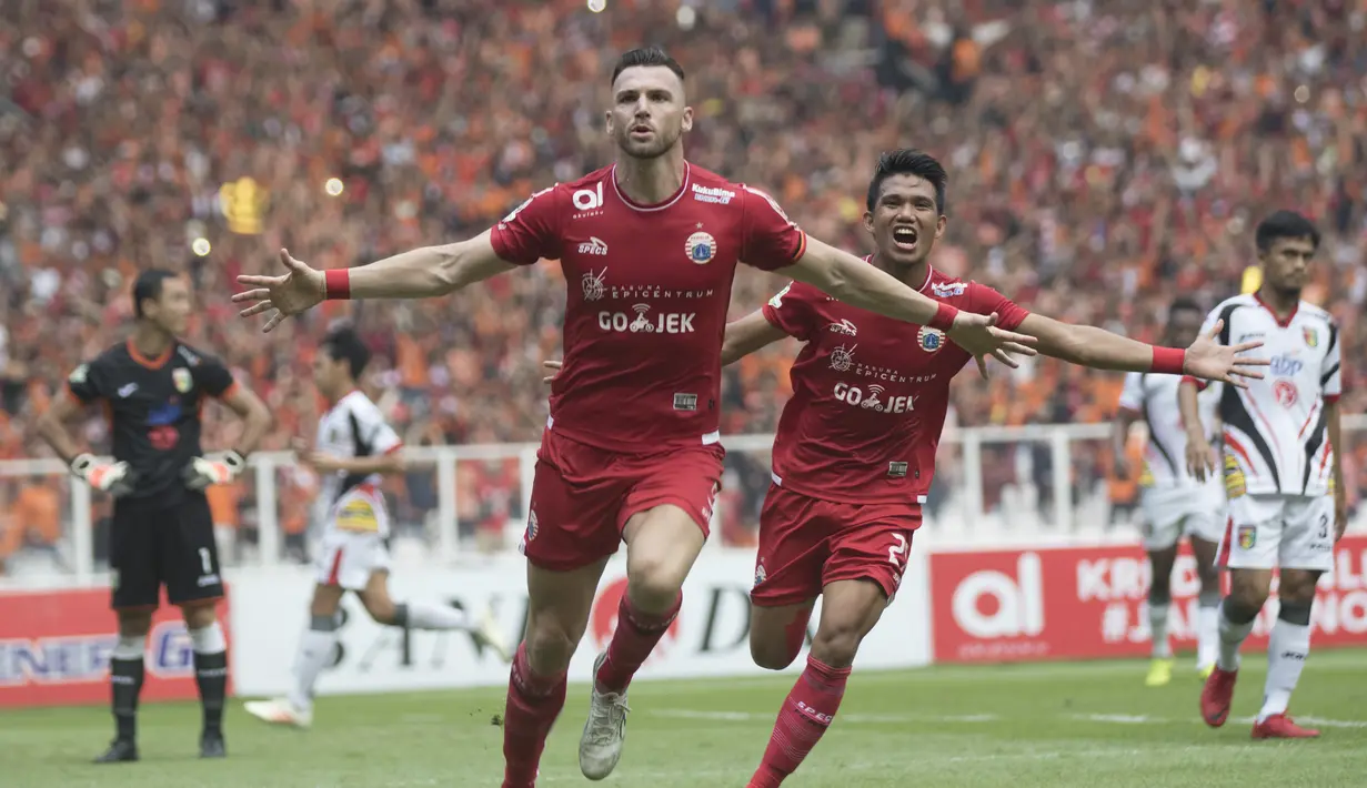 Striker Persija Jakarta, Marko Simic, merayakan gol yang dicetaknya ke gawang Mitra Kukar pada laga Liga 1 di SUGBK, Jakarta, Minggu (9/12). (Bola.com/Vitalis Yogi Trisna)