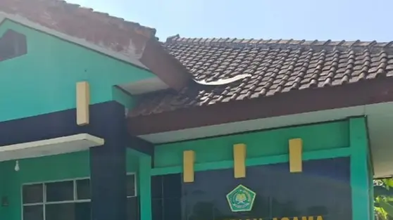 KUA di Sukabumi Mendadak Tidak Bisa Cetak Buku Nikah