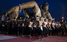 FOTO: Pawai Ogoh Ogoh Semarakkan Malam Pengerupukan di Denpasar